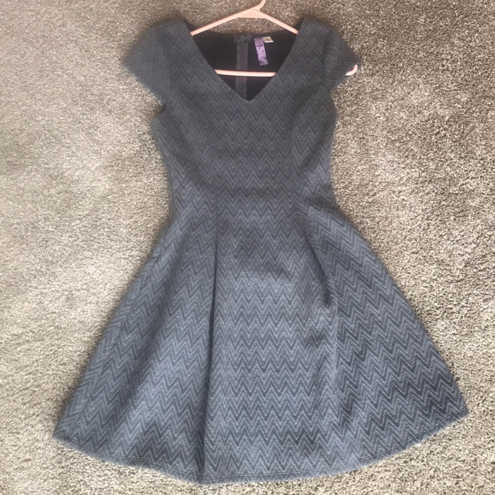 Cute grey dress!!!